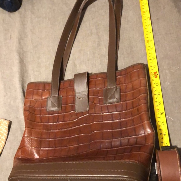 Dooney Bourke brown vintage leather large hobo handbag like new - Picture 7 of 11